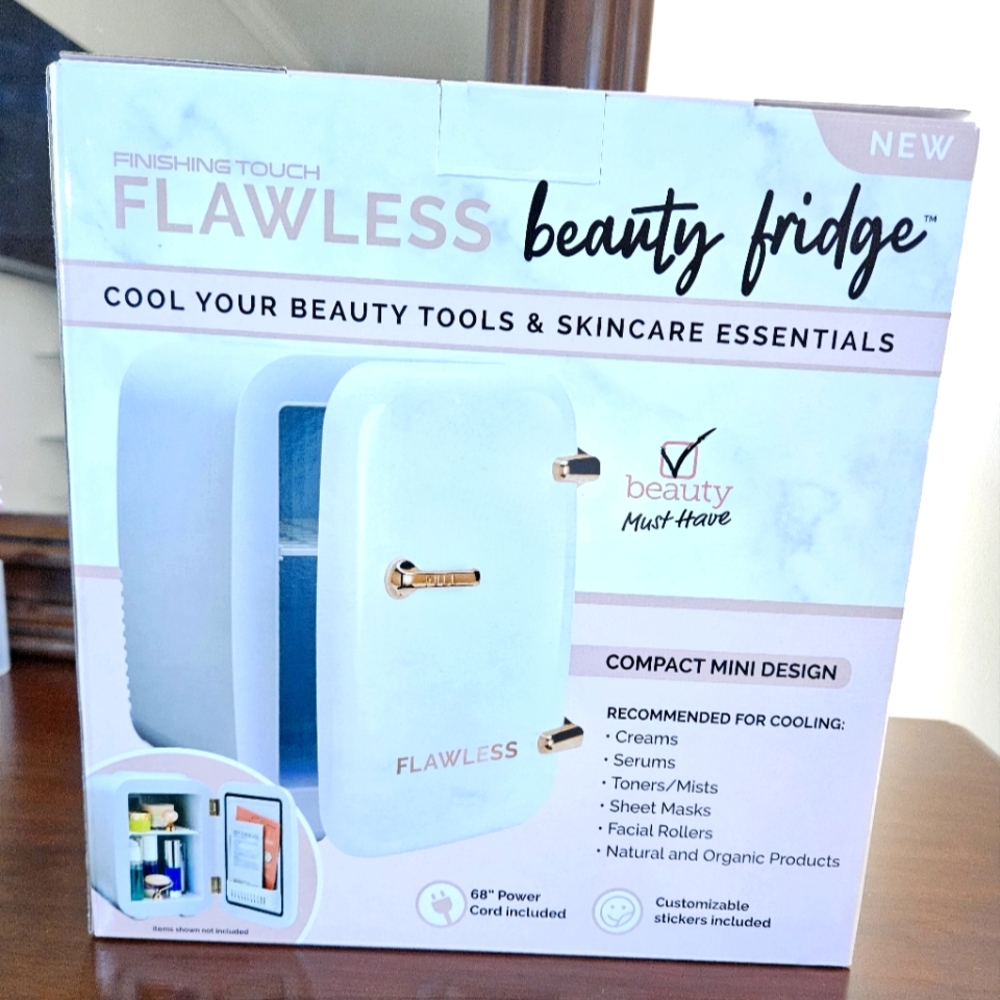 Finishing Touch Flawless Beauty Fridge. Compact Mini Design / Skincare Fridge